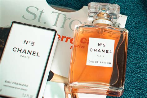 how does chanel no 5 smell